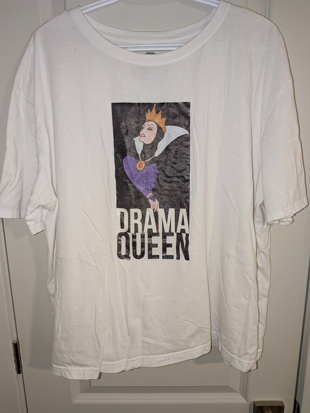 Disney White Drama Queen Graphic Short Sleeve Tee